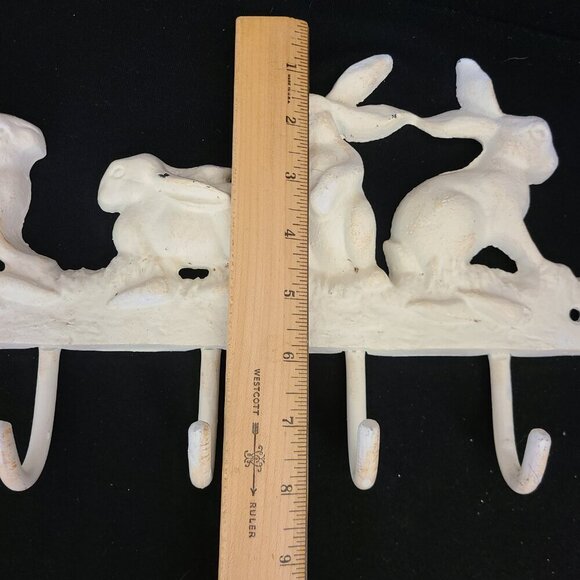 Vintage Cast Iron White Rabbit Bunny in Grass Wall Hanging 5 Hooks - Picture 8 of 16